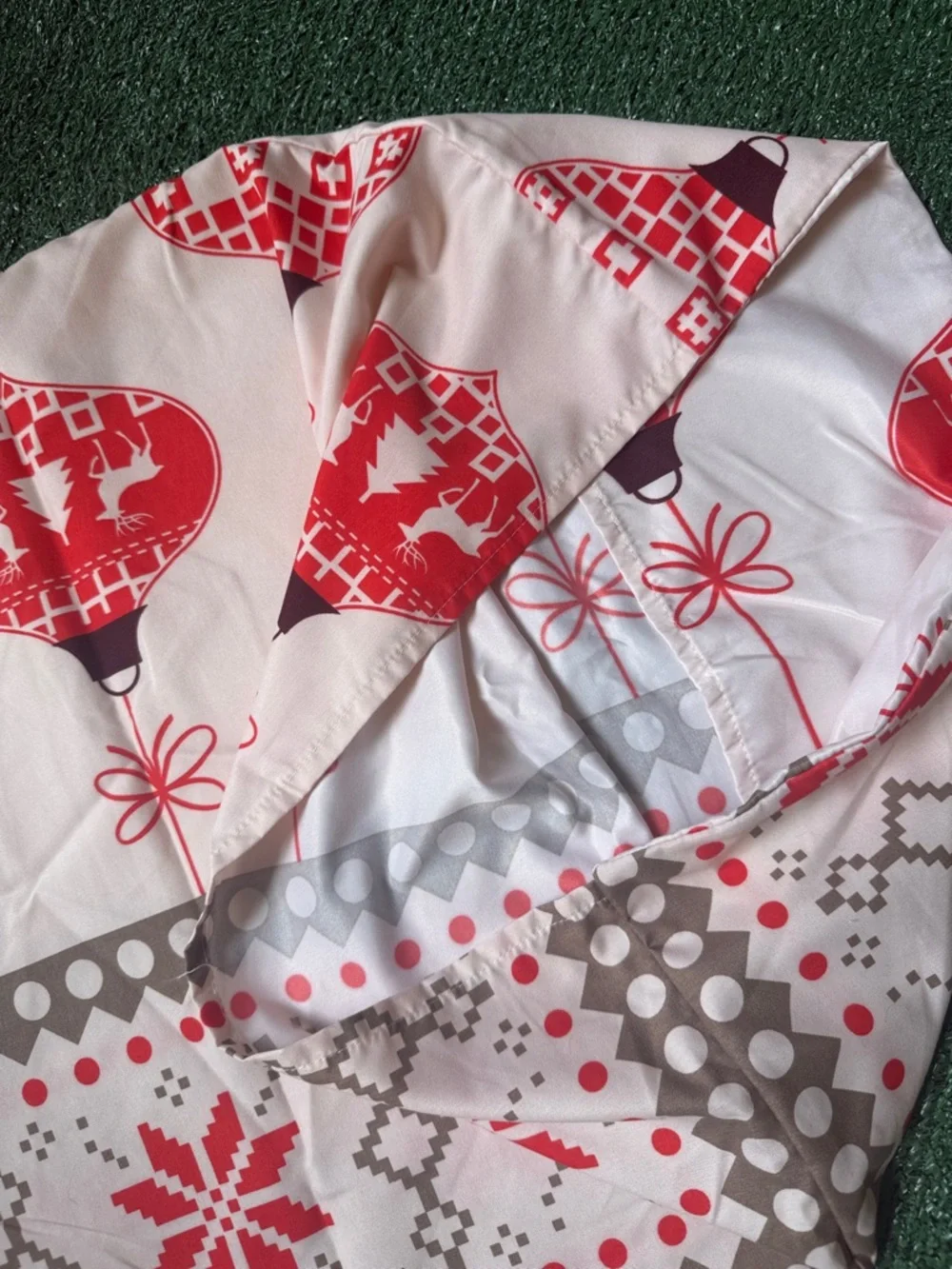 Festive Reindeer & Ornament Duvet Set in Red and Cream